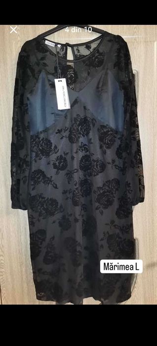 Vând rochii diferite mărimi