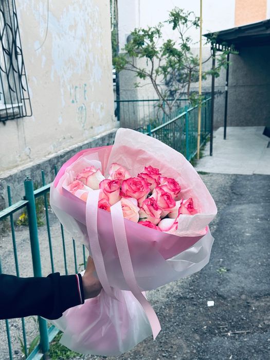 Цветы свежие вчерашние роза