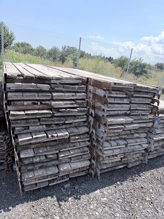 Метални талпи за фасадно скеле Храмър