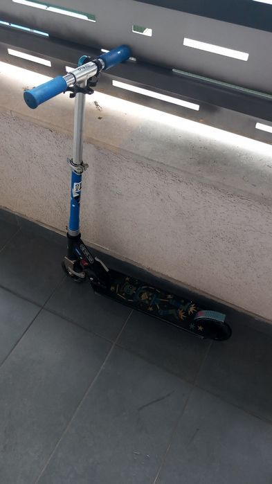 Trotineta copii 5-7 ani,pentru  băieți.