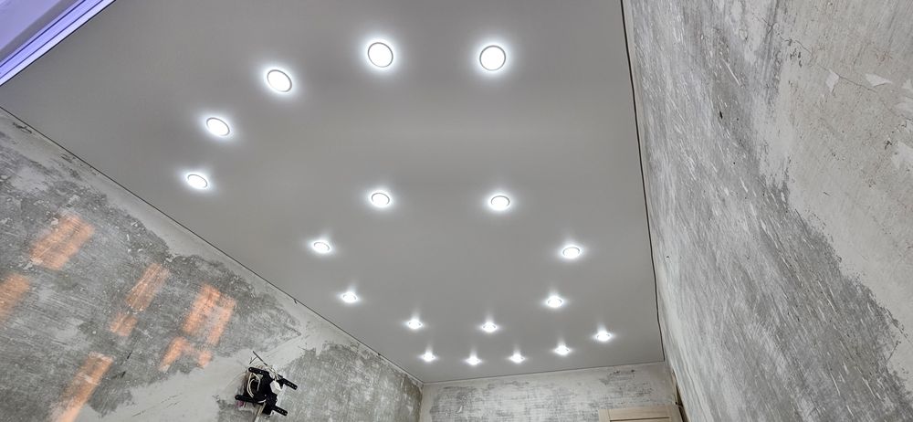 Натяжные потолки Роллшторы