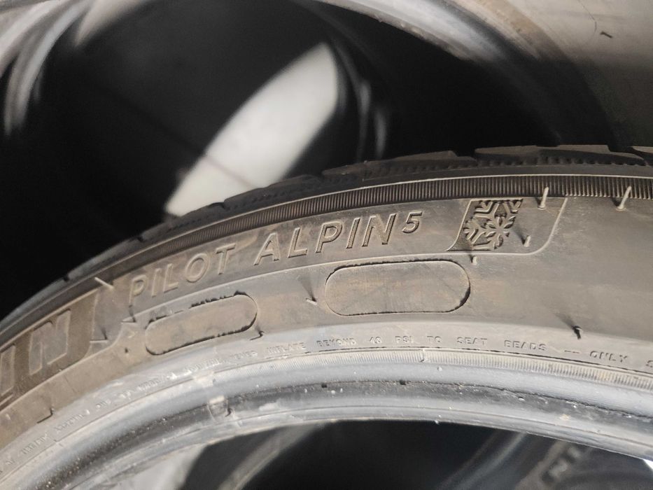 2бр.зимни гуми 255/40/20 Michelin