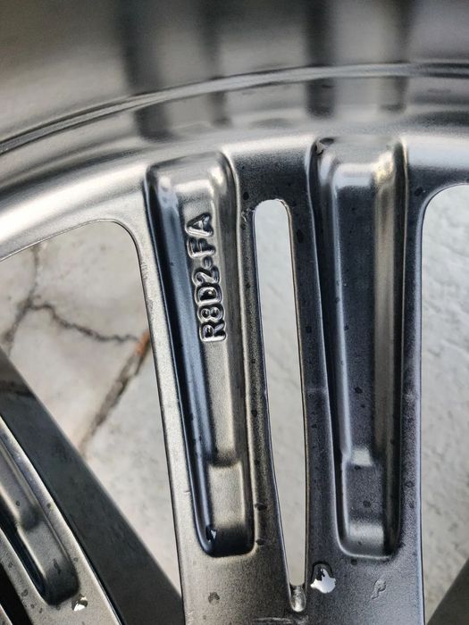 1x Janta aliaj 20'' Land Rover Range Rover Velar Evoque L551 Jaguar E F Pace R8D2-FA