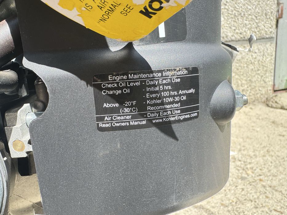 Четиритактов професионален мотор KOHLER Command PRO 9.5 hp