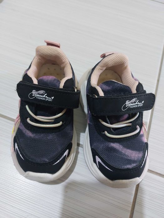 Бебешки маратонки 20 размер