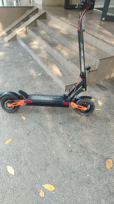 Продам электросамокат joyer t8