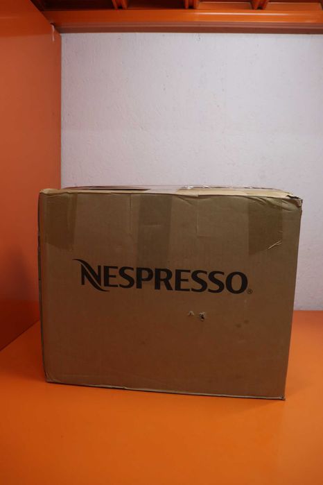Кафемашина с капсули NESPRESSO Citiz Черна