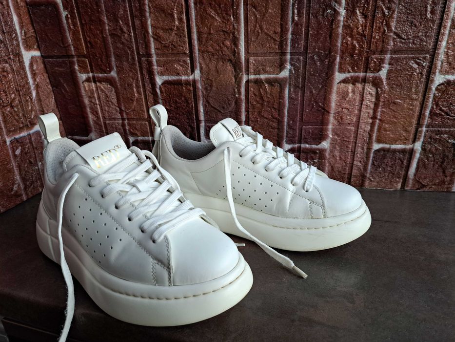 дамски маратонки,спортни обувки,кецове на платформа,сникърси,Valentino