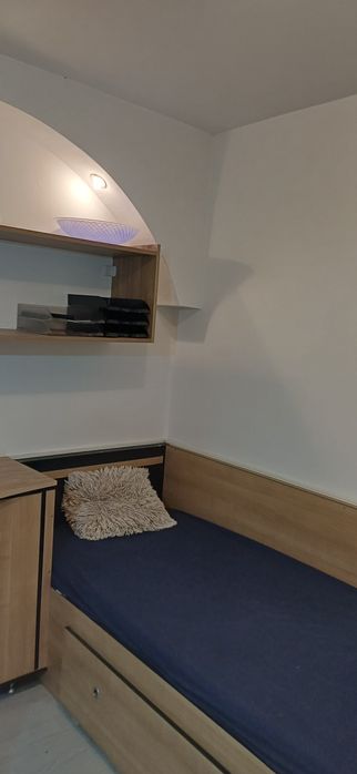 Închiriez o cameră  in apartament 4 camere