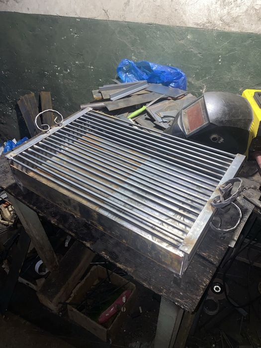 Масивни здрави 3 4 мм дебелина. Барбекюта на дървени въглища