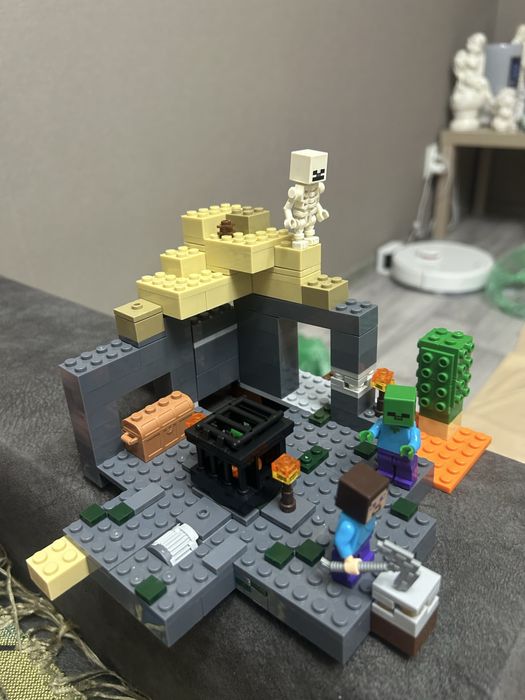 Лего майнкрафт.