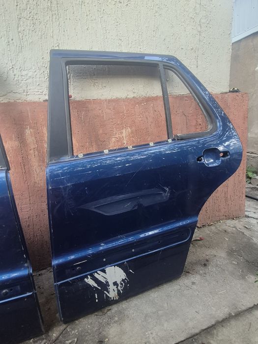 Двери Mercedes Ml163