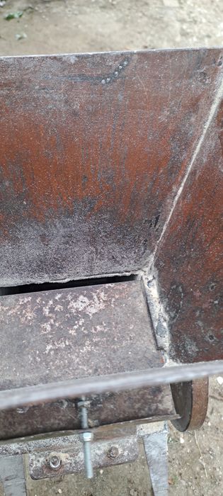 Vand moara de macinat