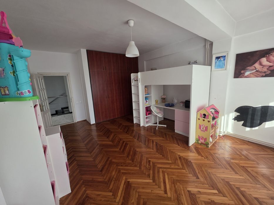 Vila D+P+E+M in Cumpăna ultra central