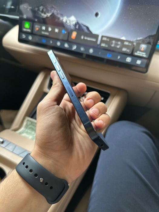 iPhone 15 pro 128gb
