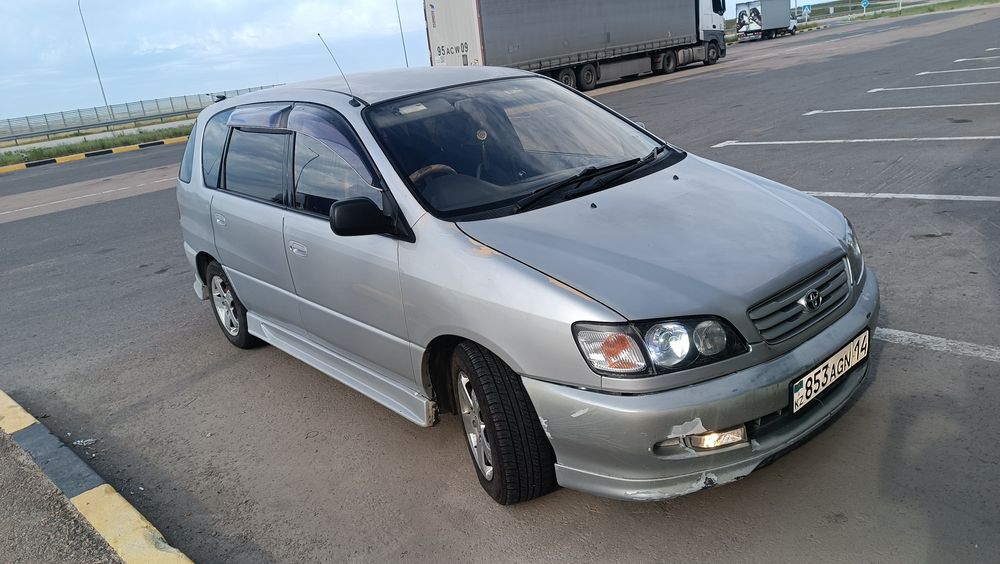 Продам Тойота Ипсум