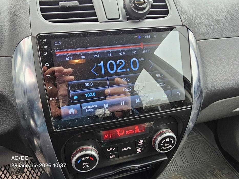SUZUKI SX4, 4X4, GPL  NOU, an 2012,Euro-5, proprietar.Ideală pentru cei care caută tracțiune integrală și economie de combustibil.