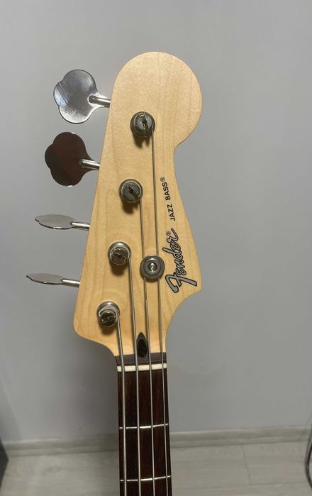 Бас китара Fender Jazz Bass