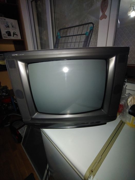 Цветной телевизор