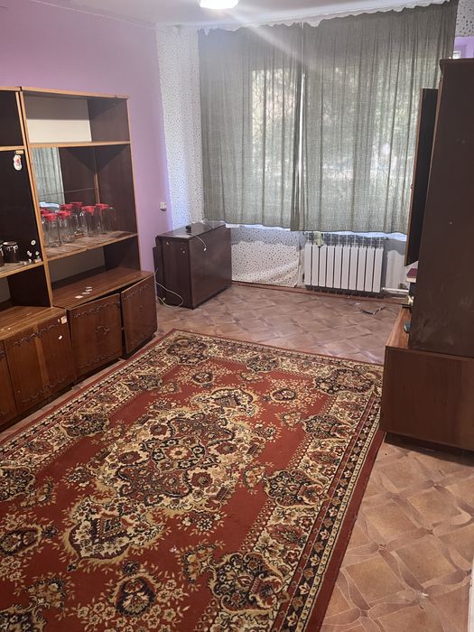 Сдам 2 комнатную квартиру.