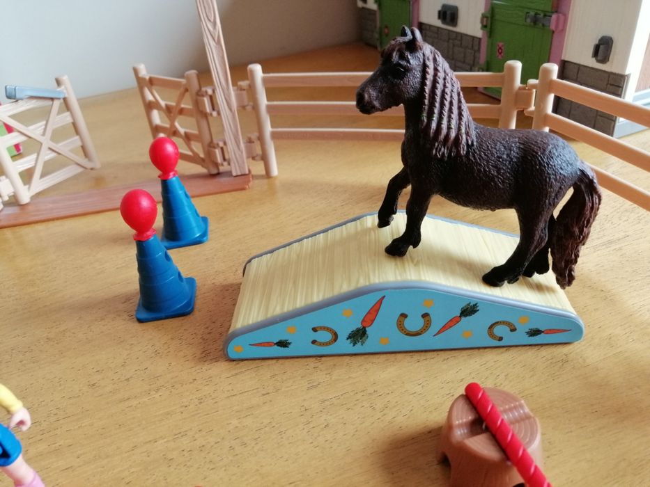 Schleich комплект за тренировка за понита Аджилити