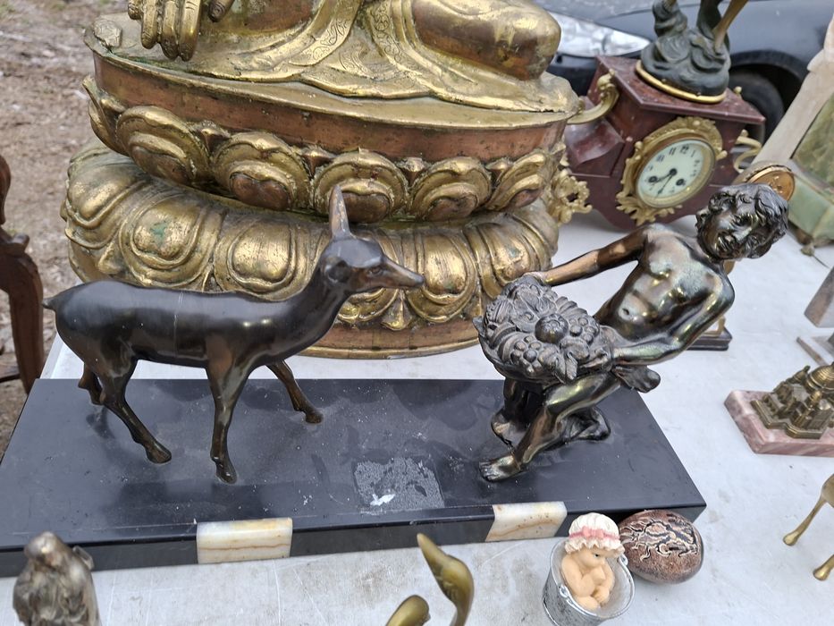 Бронзови статуетки