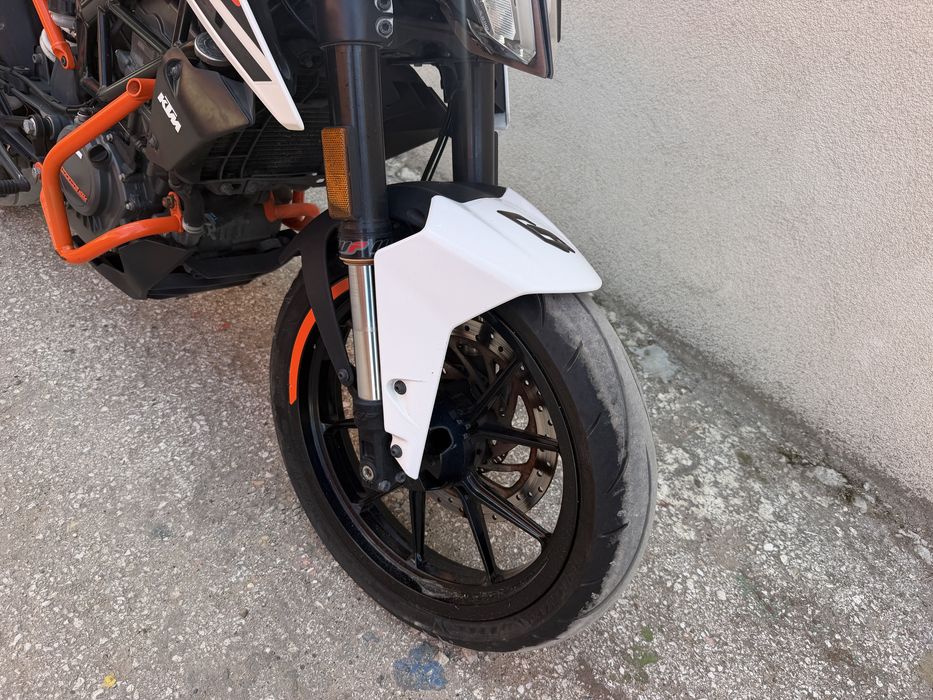KTM DuKe 125 кубика 125 cc