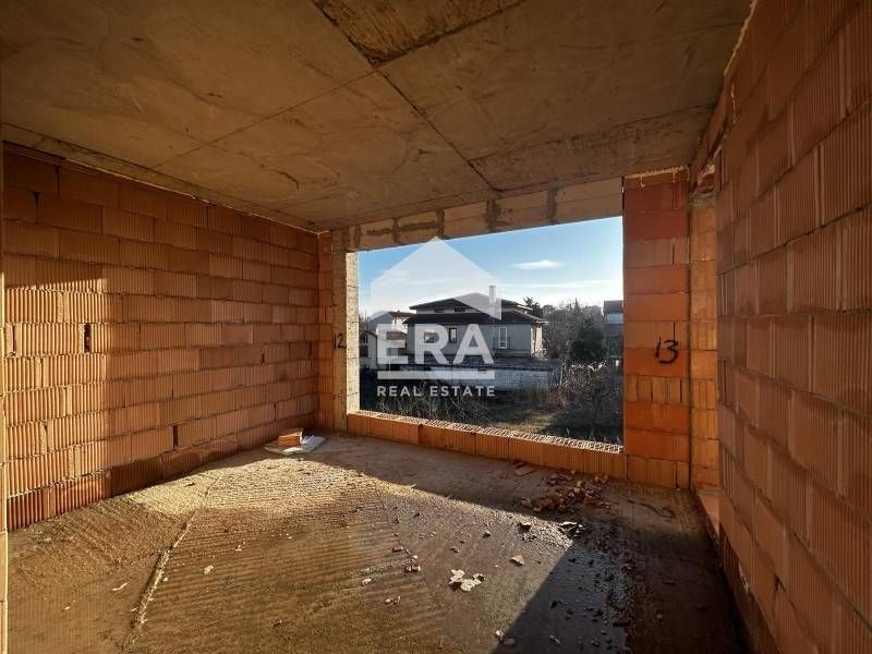 Двуетажна новострояща се къща за продажба, в м-т Манастирски рид, Варн