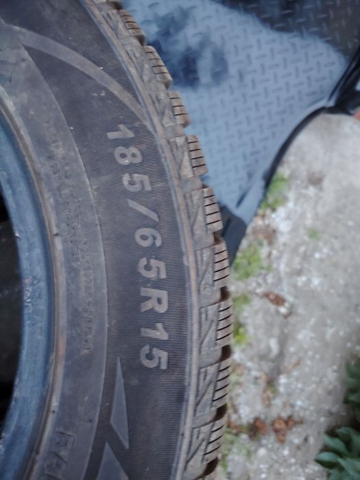 Vand gentii 4  Genții de magneziu Cu  sau fara cauciucuri de iarna  de dacia logan