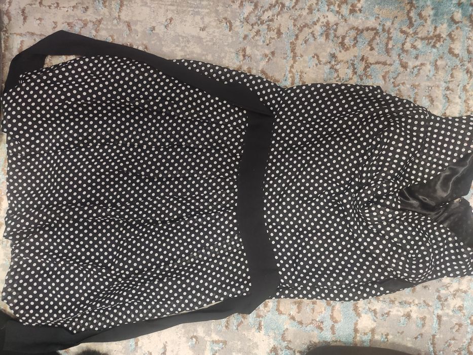 Продам школьные пиджаки и юбки