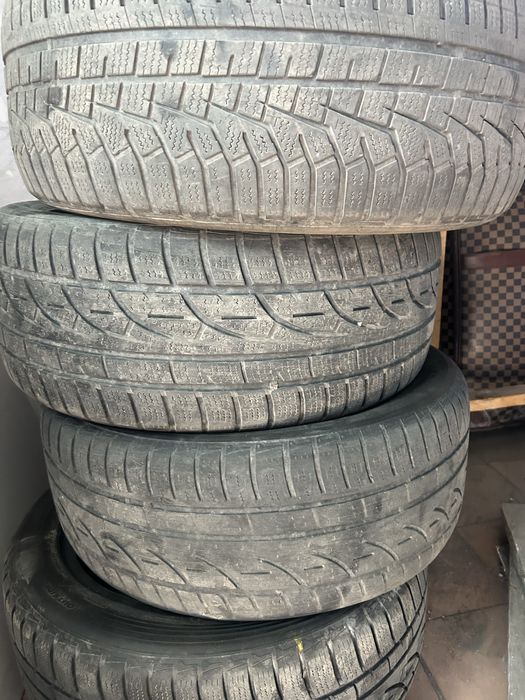 Продам резину 225/50/17