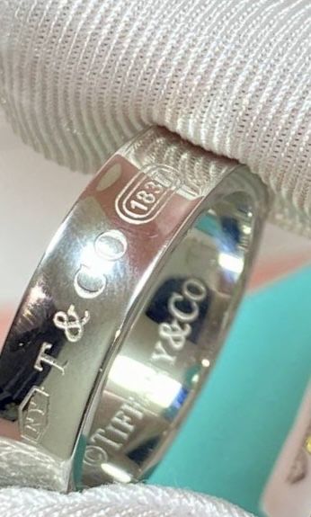 Кольцо Tiffany & Co. — мужская классика