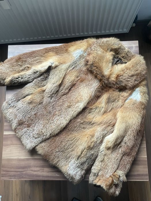 NEGOCIABIL! Haina blana naturala vulpe roscata/ Mar S-M