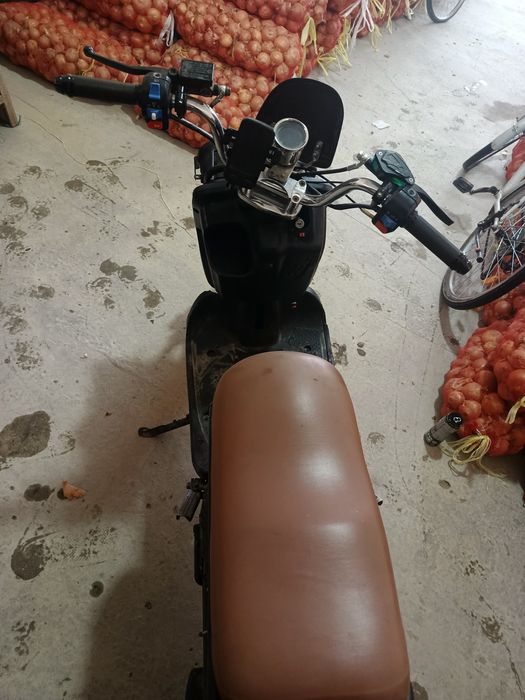 Tank Skuter sotiladi benzinda yuradi