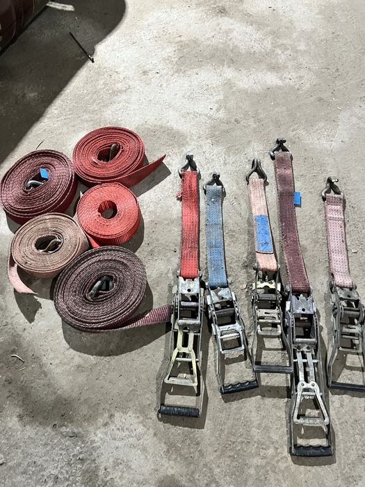 стяжные ремни.