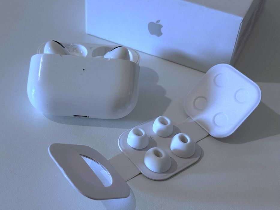 Бартер! Apple AirPods Pro (1-во поколение) Active Noise Cancellation / Transparency Mode