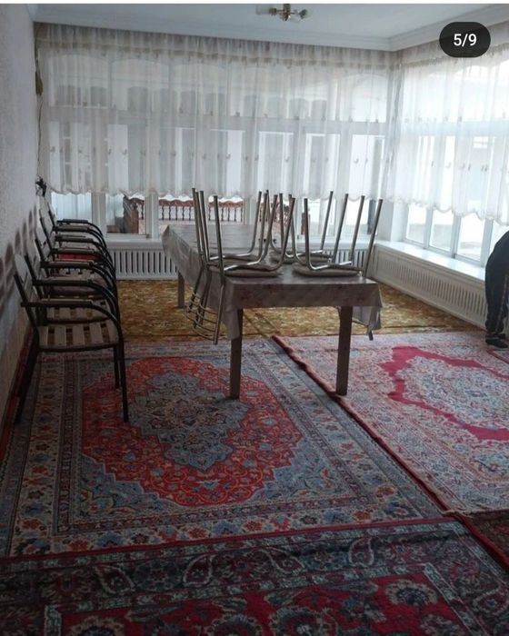 Istrohatda fayzli hovli sotiladi