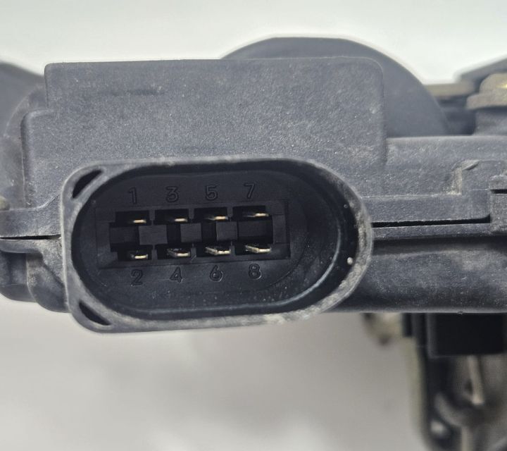 Broasca usa fata dreapta   C3B1837016A Volkswagen VW Passat B5