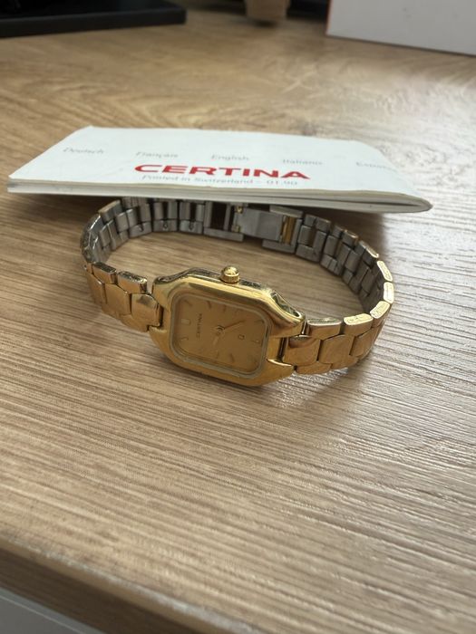 Елегантен дамски кварцов часовник CERTINA, произведен в Швейцария