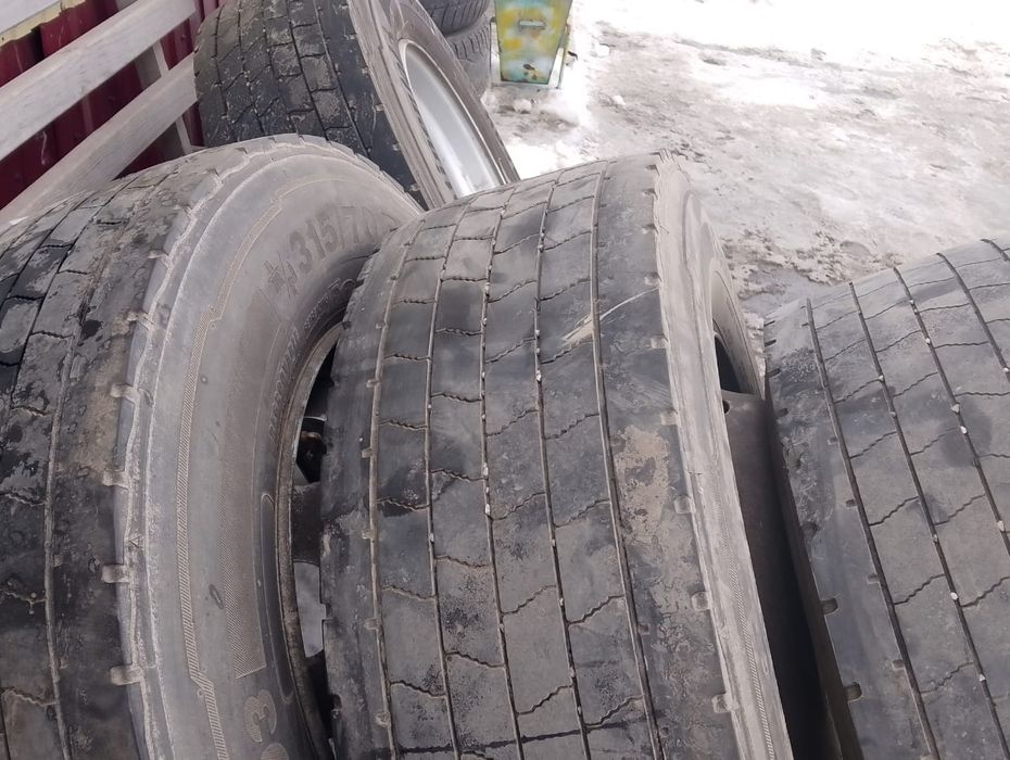 Продам шины на грузовой транспорт