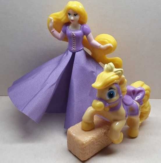 Макси серия Дисни принцеси на Киндер - Princess Palace Pets (2016)