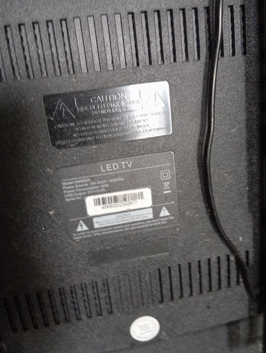 Телевизор сатылады сынған.на запчасти