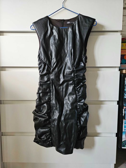 Продается платье Zara (размер S)