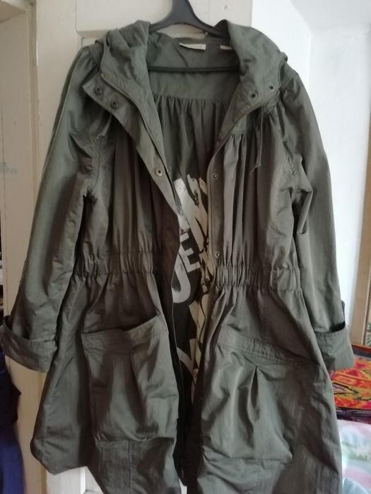 Продам женский плащ