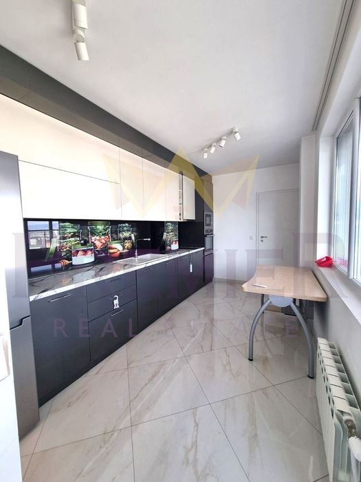 Продава се Тристаен апартамент в София, Полигона - 384 кв.м за 1040 €/кв.м - Снимка #8