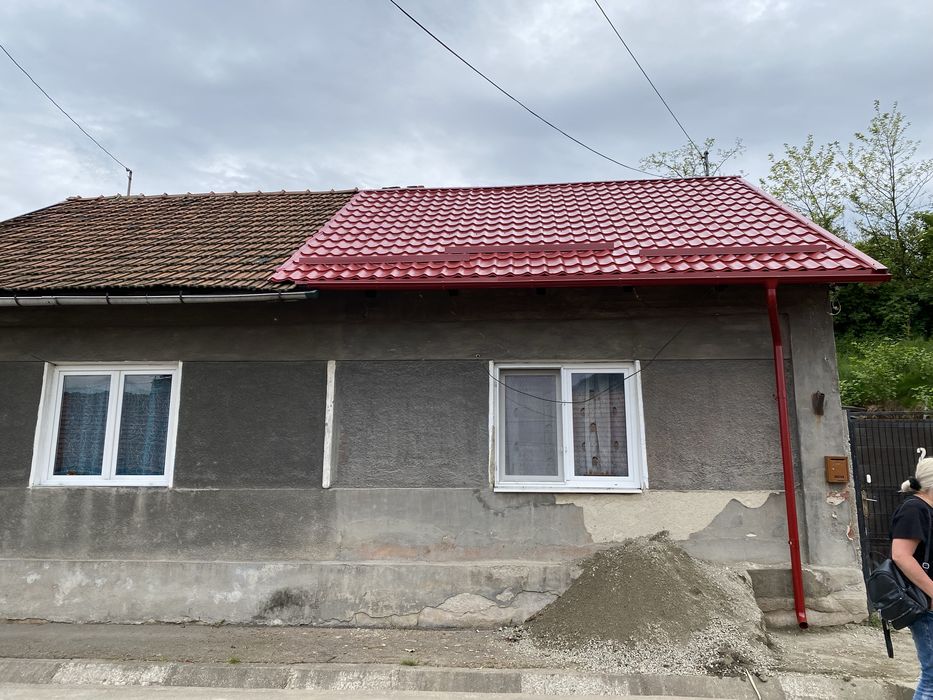 Reparatii acoperisuri montaj tigla metalica dulgherie jgheaburi terase