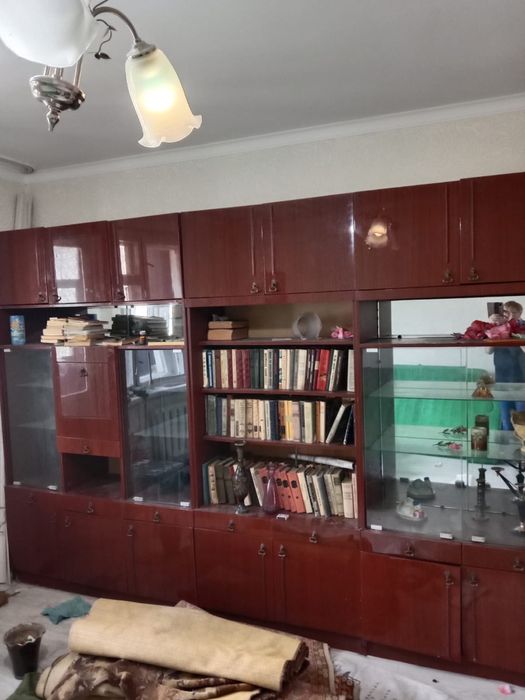 Шкаф на всю стену