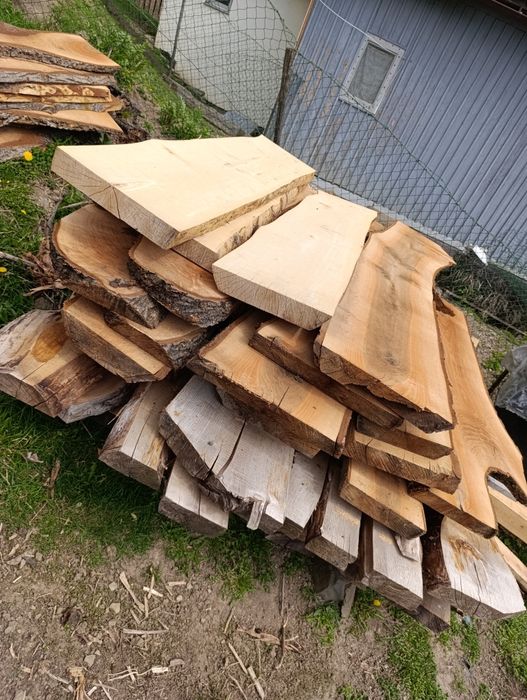 Vând cherestea de nuc