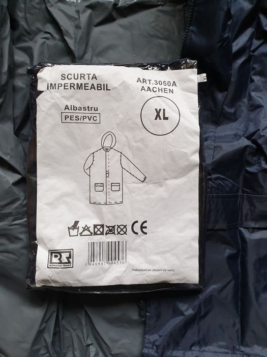 Jacheta impermeabila