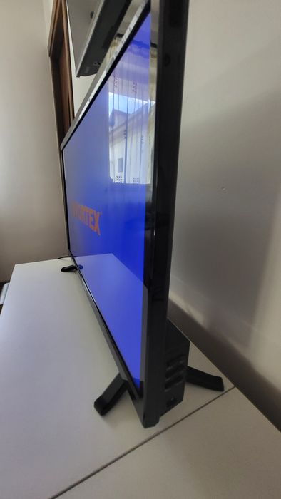 TV LED VORTEX  diagonala 60 cm(24")